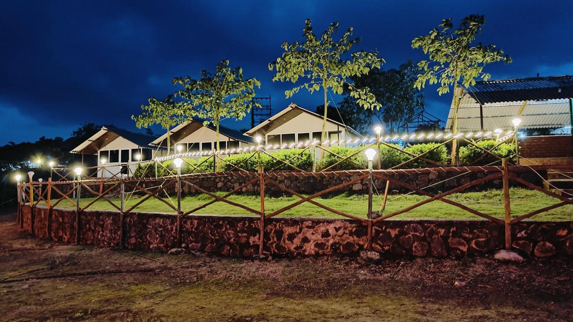 Shelby Pawana Lake Cottages & Camping Tents Lonavala Extérieur photo